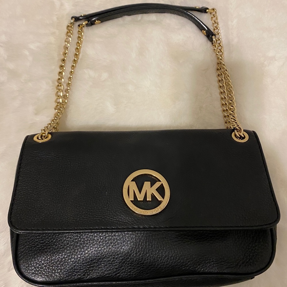 MK purse - Picture 1 of 3